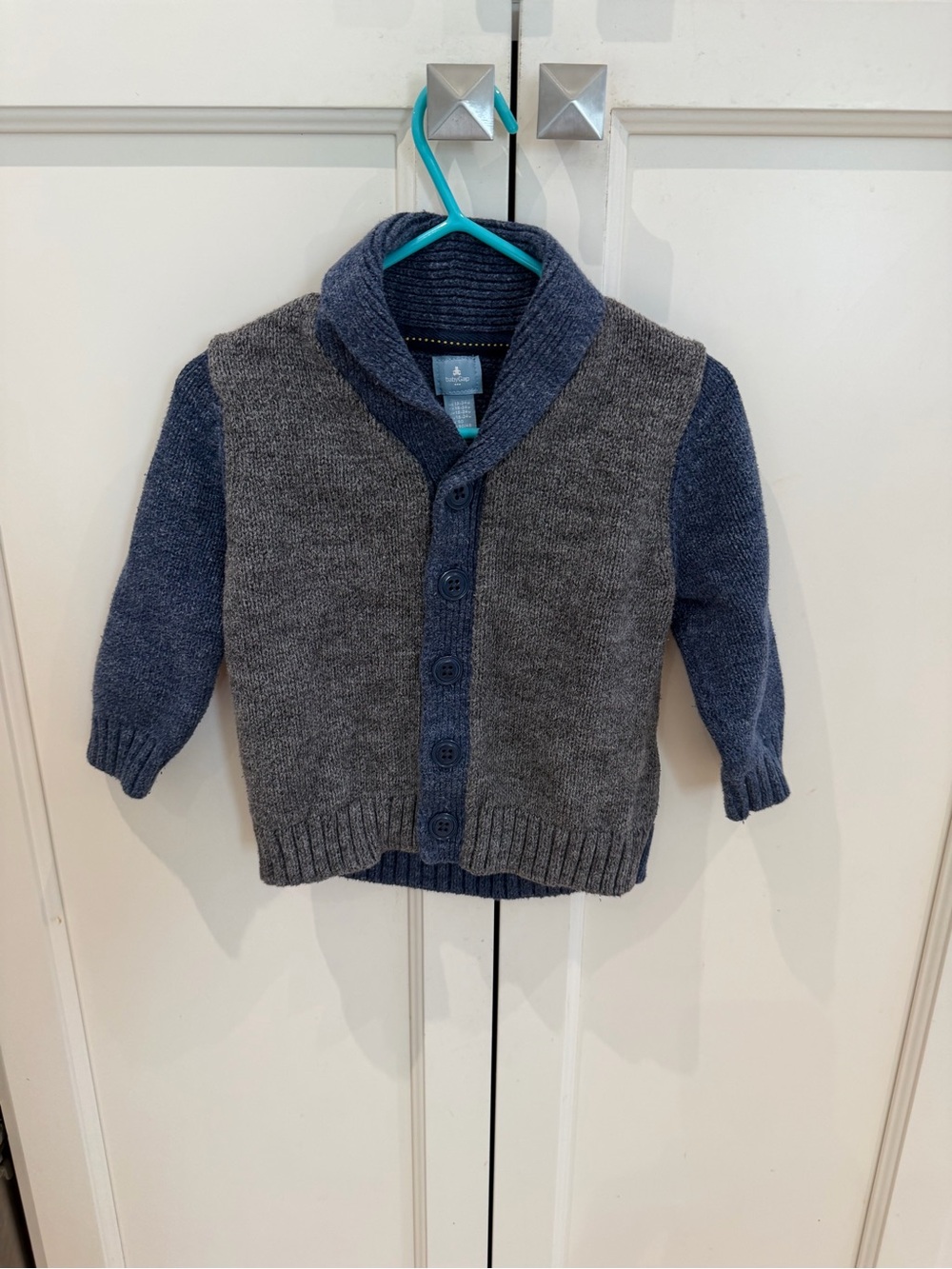 Bay gap 18-24m Toddler Shawl Collar Button-Up Knit Cardigan - Gray & Blue